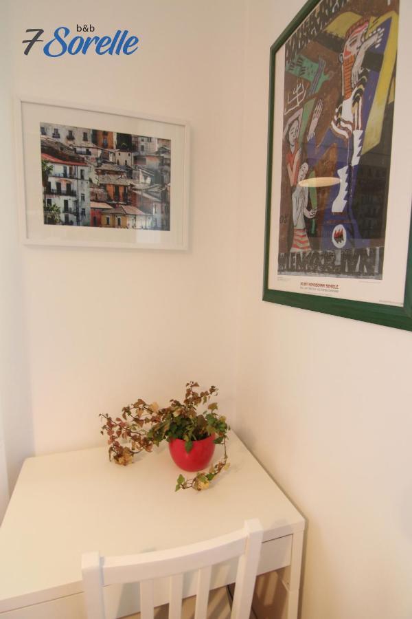 "7 Sorelle B&B" Camere In Pieno Centro Citta Con Bagno Privato, Free High Speed Wi-Fi, Netflix Cosenza Exterior photo